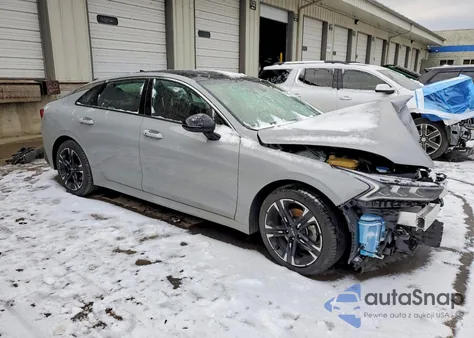 2024 Kia K5 Gt Line z USA, uszkodzony, nr VIN 5XXG64J25RG265691